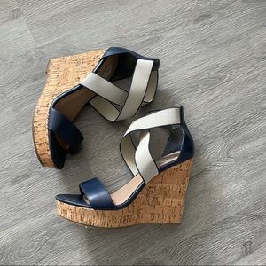 New Condition!!! Steve Madden Eddna Wedge Heels